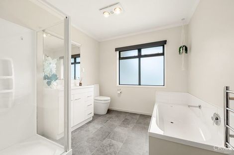 Photo of property in 11b Kelso Grove, Kelson, Lower Hutt, 5010