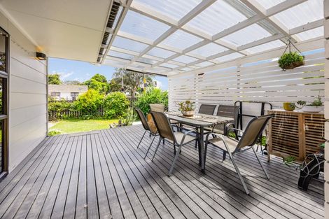Photo of property in 1/2 Burundi Avenue, Clendon Park, Auckland, 2103