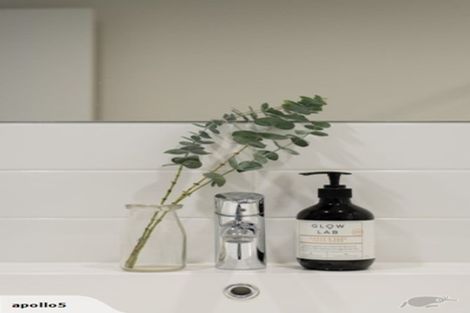 Photo of property in Nouvo Apartments, 5f/21 Rugby Street, Mount Cook, Wellington, 6021