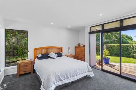 Photo of property in 2/11 Belleview Terrace, Mount Pleasant, Christchurch, 8081