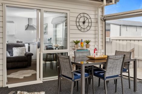 Photo of property in 202/11 Kamahi Crescent, Papamoa Beach, Papamoa, 3118