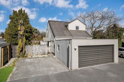 Photo of property in 2/163 Whitford Road, Somerville, Auckland, 2014