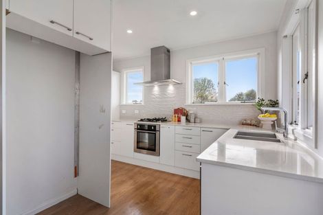 Photo of property in 13 Sheehan Road, Te Atatu South, Auckland, 0610