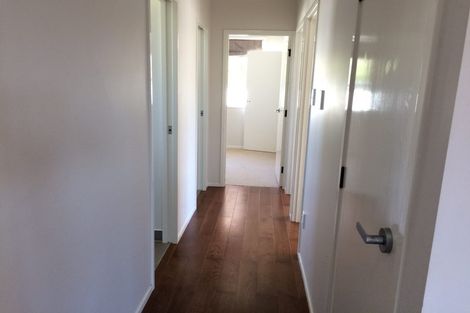 Photo of property in 15 Ennis Avenue, Pakuranga Heights, Auckland, 2010