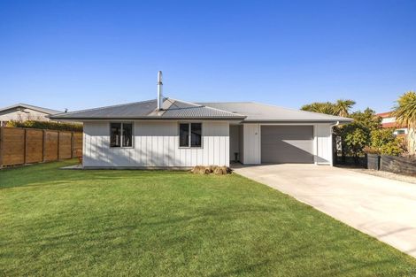 Photo of property in 13 Bell Street, Lake Hawea, 9382