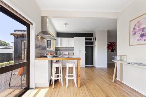 Photo of property in 55 Cambridge Terrace, Papatoetoe, Auckland, 2025