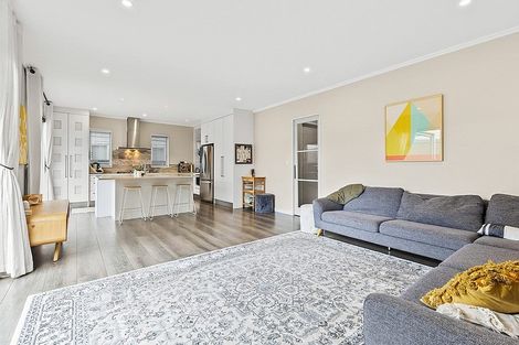 Photo of property in 36a Station Street, Hobsonville, Auckland, 0616