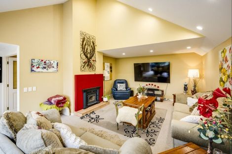 Photo of property in 75 Le Quesne Road, Bay View, Napier, 4104