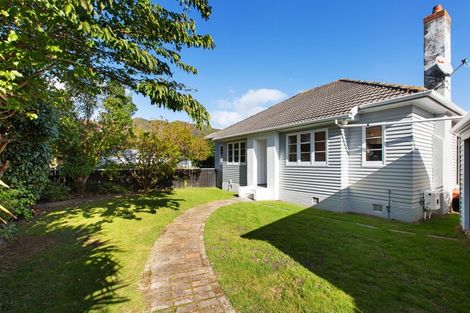 Photo of property in 44 Hardy Street, Waterloo, Lower Hutt, 5011