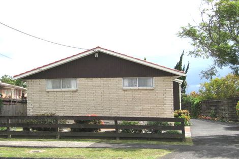 Photo of property in 2/131 Titirangi Road, New Lynn, Auckland, 0600