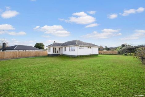 Photo of property in 20 Ozich Avenue, Te Atatu South, Auckland, 0610