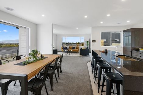 Photo of property in 103 Kakariki Grove, Waikanae, 5036