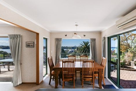 Photo of property in 32 Downing Place, Welcome Bay, Tauranga, 3112