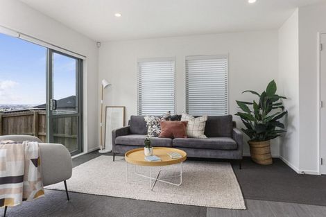 Photo of property in 114 Joseph Street, Flat Bush, Auckland, 2019