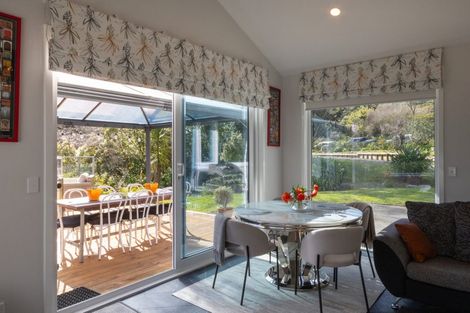 Photo of property in 6 Polson Hill Drive, Aokautere, Palmerston North, 4471