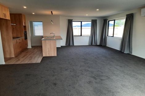 Photo of property in 5 Selfe Crescent, Burwood, Christchurch, 8083