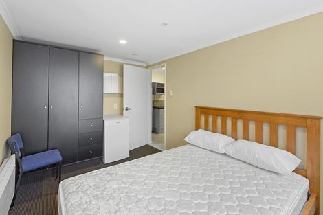 Photo of property in 8 Kowhai Terrace, Saint Martins, Christchurch, 8022