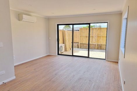 Photo of property in 3/125b Metcalfe Road, Ranui, Auckland, 0612