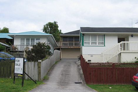 Photo of property in 12 Lauderdale Road, Birkdale, Auckland, 0626