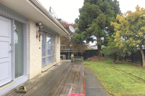 Photo of property in 29 Chilcott Road, Henderson, Auckland, 0612