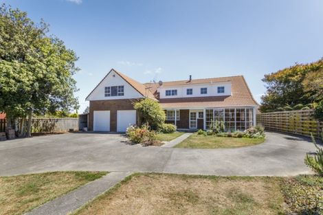 Photo of property in 155 High Street, Bulls, 4818