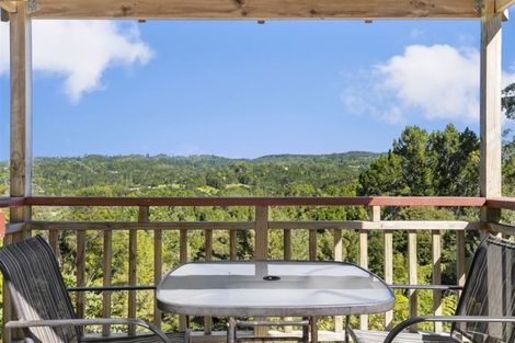 Photo of property in 188 Forest Hill Road, Waiatarua, Auckland, 0612