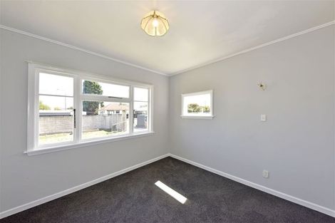 Photo of property in 84 Racecourse Road, Sockburn, Christchurch, 8042