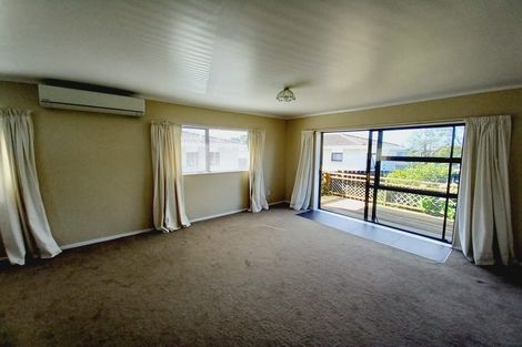 Photo of property in 2/65 Golf Road, New Lynn, Auckland, 0600