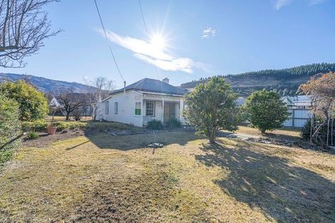 Photo of property in 8 Fraser Street, Clyde, 9330