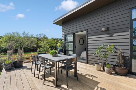 Photo of property in 27 Ferry Road, Martinborough, 5711