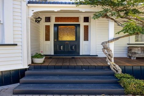 Photo of property in 110 Victoria Street, Cambridge, 3434