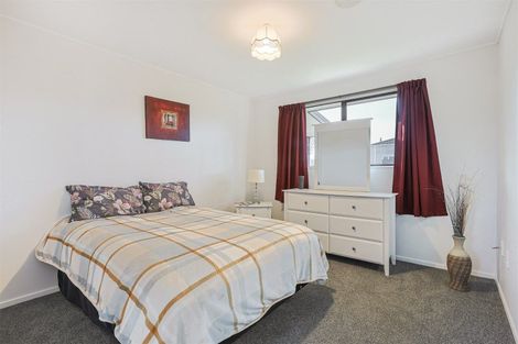Photo of property in 16 Hunter Street, Westport, 7825