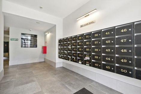 Photo of property in Urbane Apartments, 48/29 Webb Street, Mount Cook, Wellington, 6011