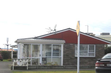 Photo of property in 2/50 Juliet Street, Stratford, 4332