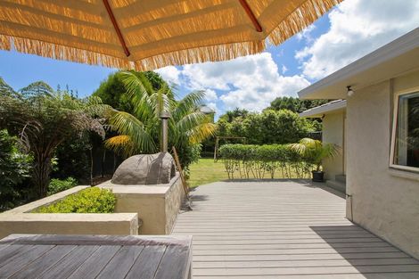 Photo of property in 27 Stella Drive, Clarks Beach, 2122