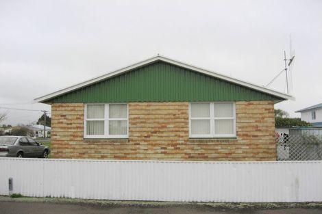 Photo of property in 2/576 Queen Street East, Levin, 5510