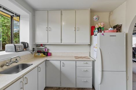 Photo of property in 12 Harkness Place, Avonhead, Christchurch, 8042