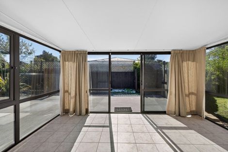 Photo of property in 2/70 Marlow Road, Aranui, Christchurch, 8061
