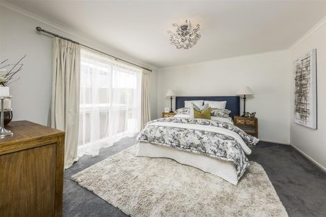 Photo of property in 16 Karson Place, Flat Bush, Auckland, 2016