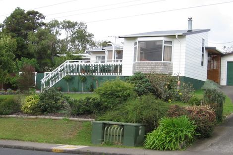 Photo of property in 79c Colwill Road, Massey, Auckland, 0614