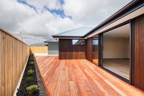 Photo of property in 5a Brooks Place, Maewa, Feilding, 4702