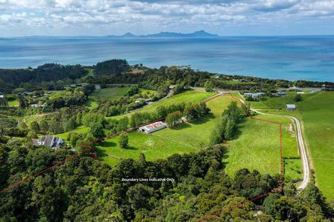 Photo of property in 1036 Cove Road, Langs Beach, Waipu, 0582