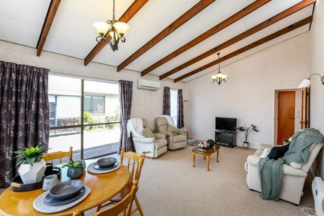 Photo of property in 13 Karamu Street, Strandon, New Plymouth, 4312