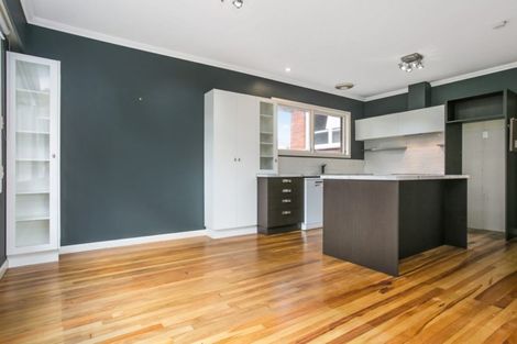 Photo of property in 102 Hall Street, Cambridge, 3434