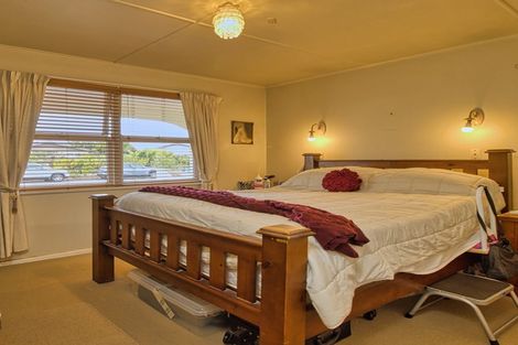 Photo of property in 2 Bennett Place, Onekawa, Napier, 4110