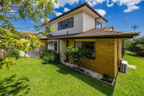 Photo of property in 6 Majesty Place, Half Moon Bay, Auckland, 2012