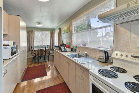 Photo of property in 2 Chantelle Place, Papatoetoe, Auckland, 2025