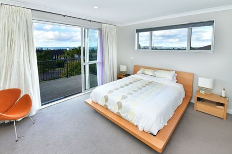 Photo of property in 56 Grovenor Drive, Orewa, 0931