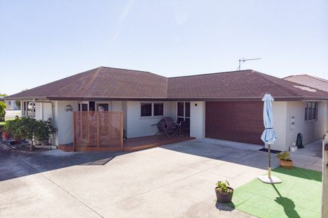 Photo of property in 27 Benner Drive, Ngatea, 3503