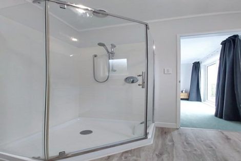 Photo of property in 2/53 Verran Road, Birkenhead, Auckland, 0626